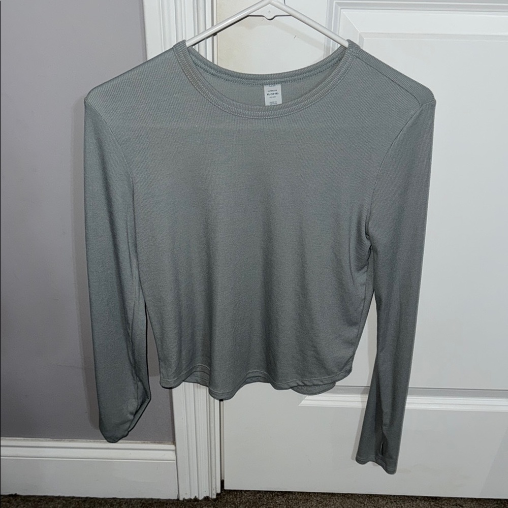 YXL Green Long Sleeve Top